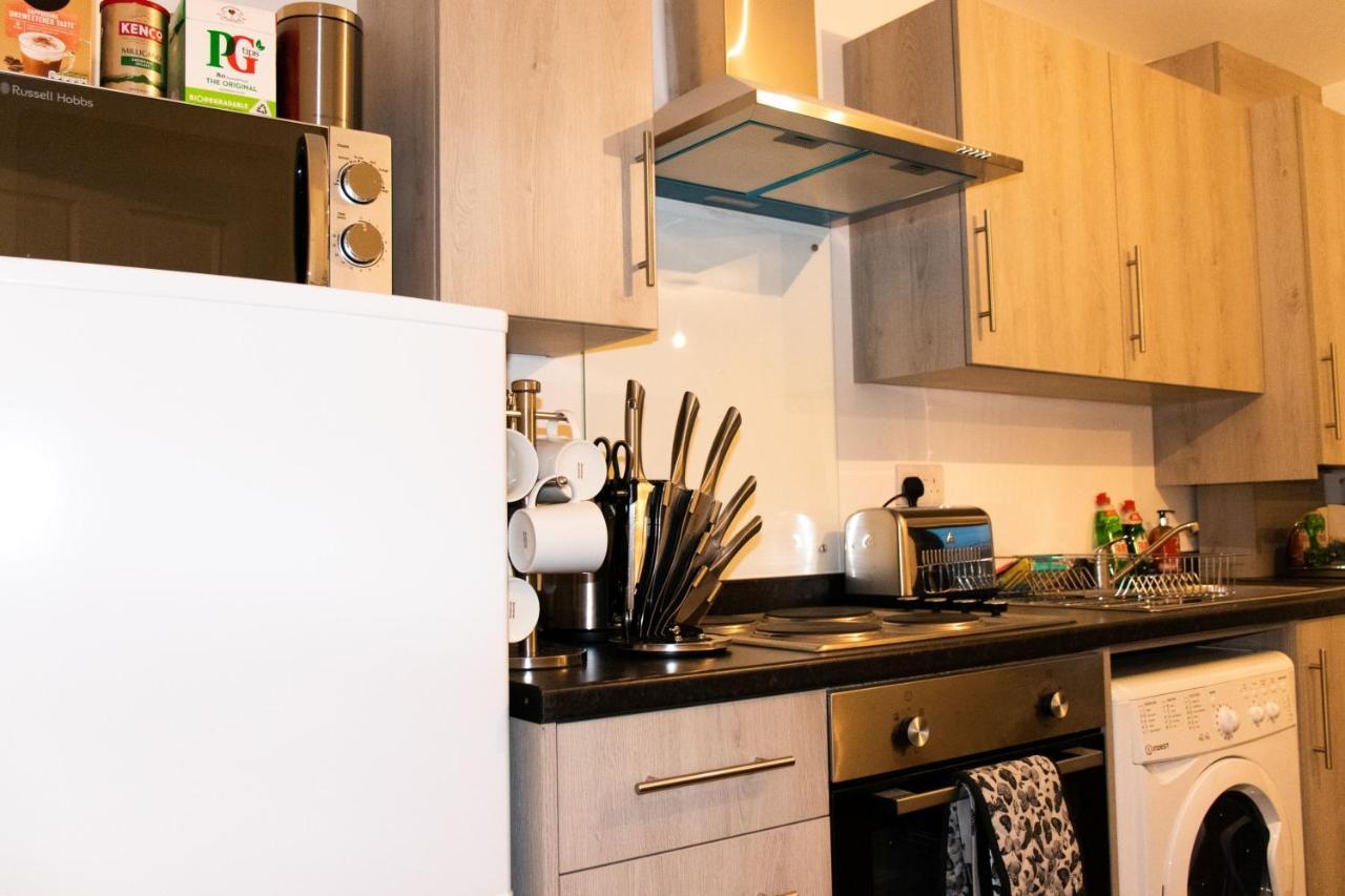 Livestay-Modern Apartment Minutes Away From Heathrow Slough Kültér fotó