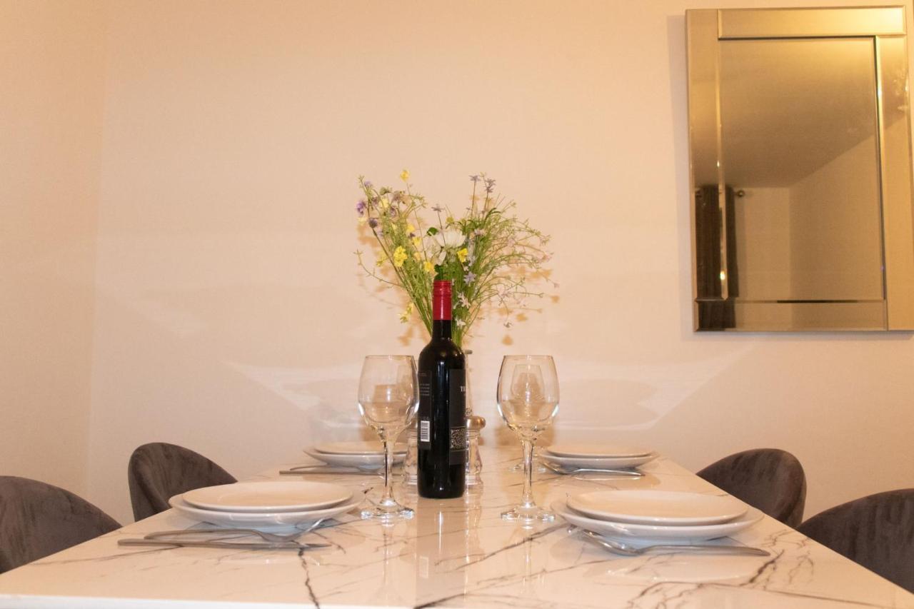 Livestay-Modern Apartment Minutes Away From Heathrow Slough Kültér fotó