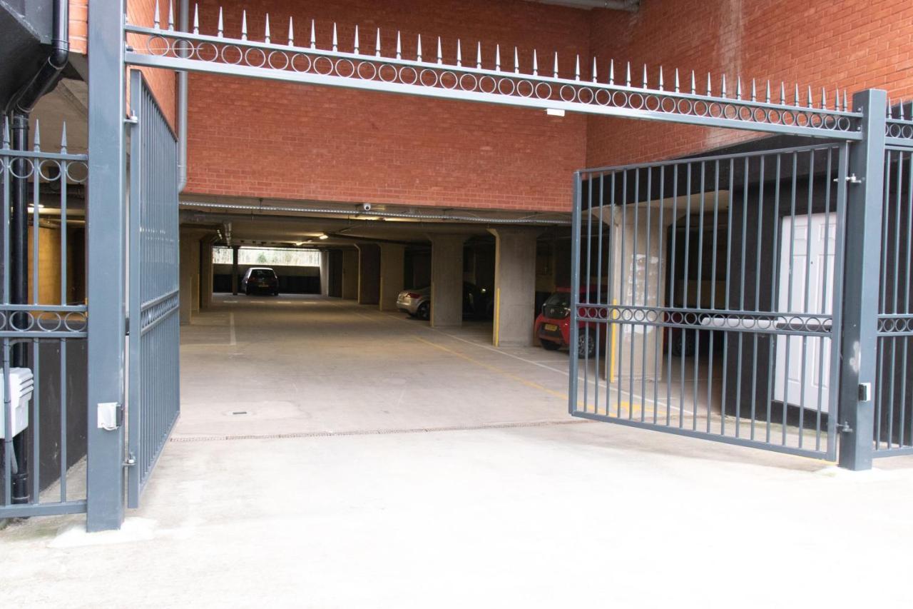 Livestay-Modern Apartment Minutes Away From Heathrow Slough Kültér fotó